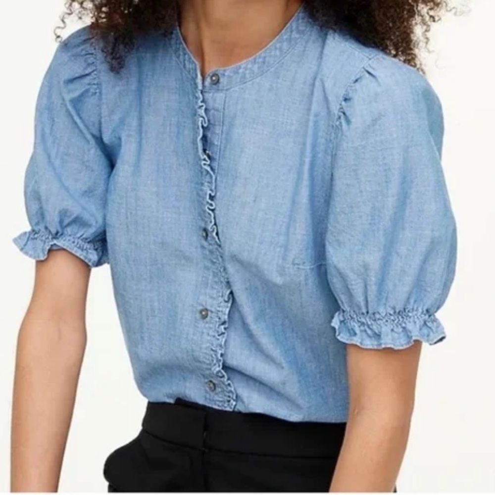 J Crew Chambray Puff Sleeve Ruffle Placket


100% cotton. Smoke-free home.